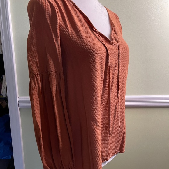 Dalia Blouse - Picture 4 of 7